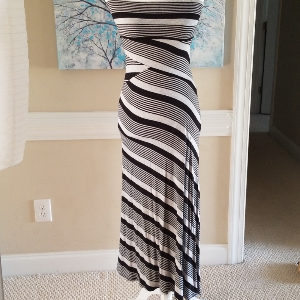 Monteau maxi dress